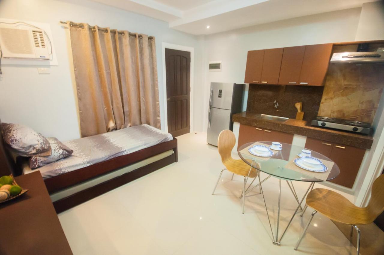 Nf Suites Davao City Esterno foto
