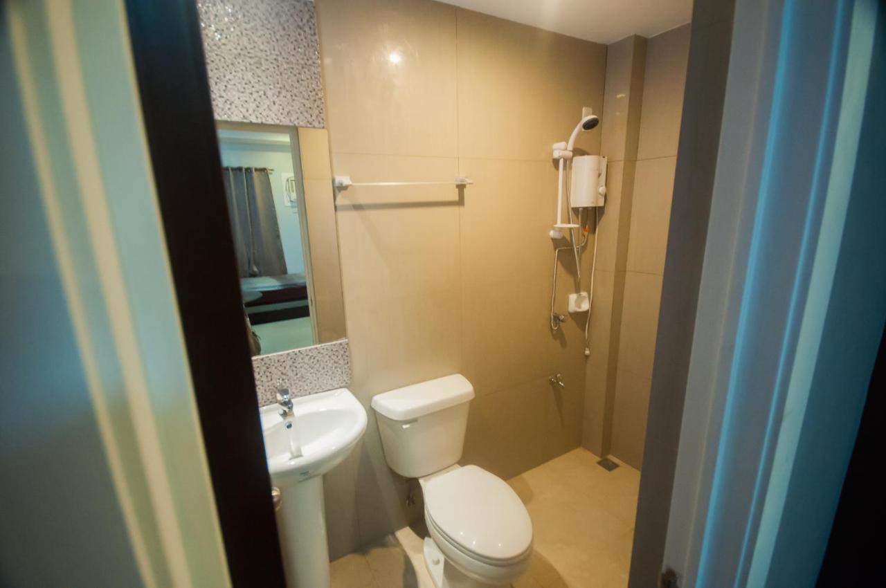 Nf Suites Davao City Esterno foto