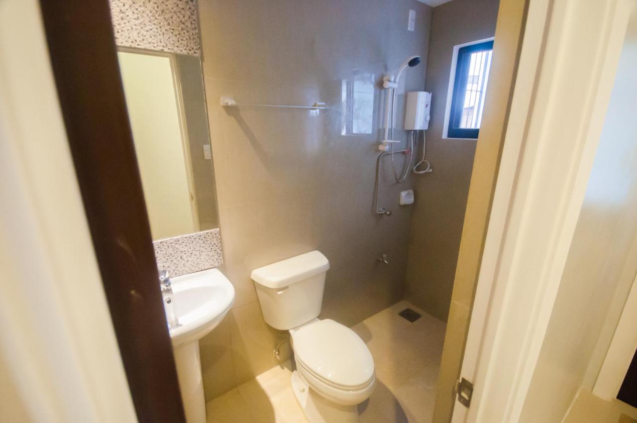 Nf Suites Davao City Esterno foto