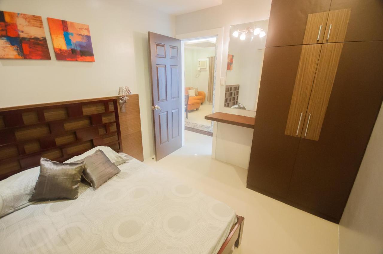 Nf Suites Davao City Esterno foto